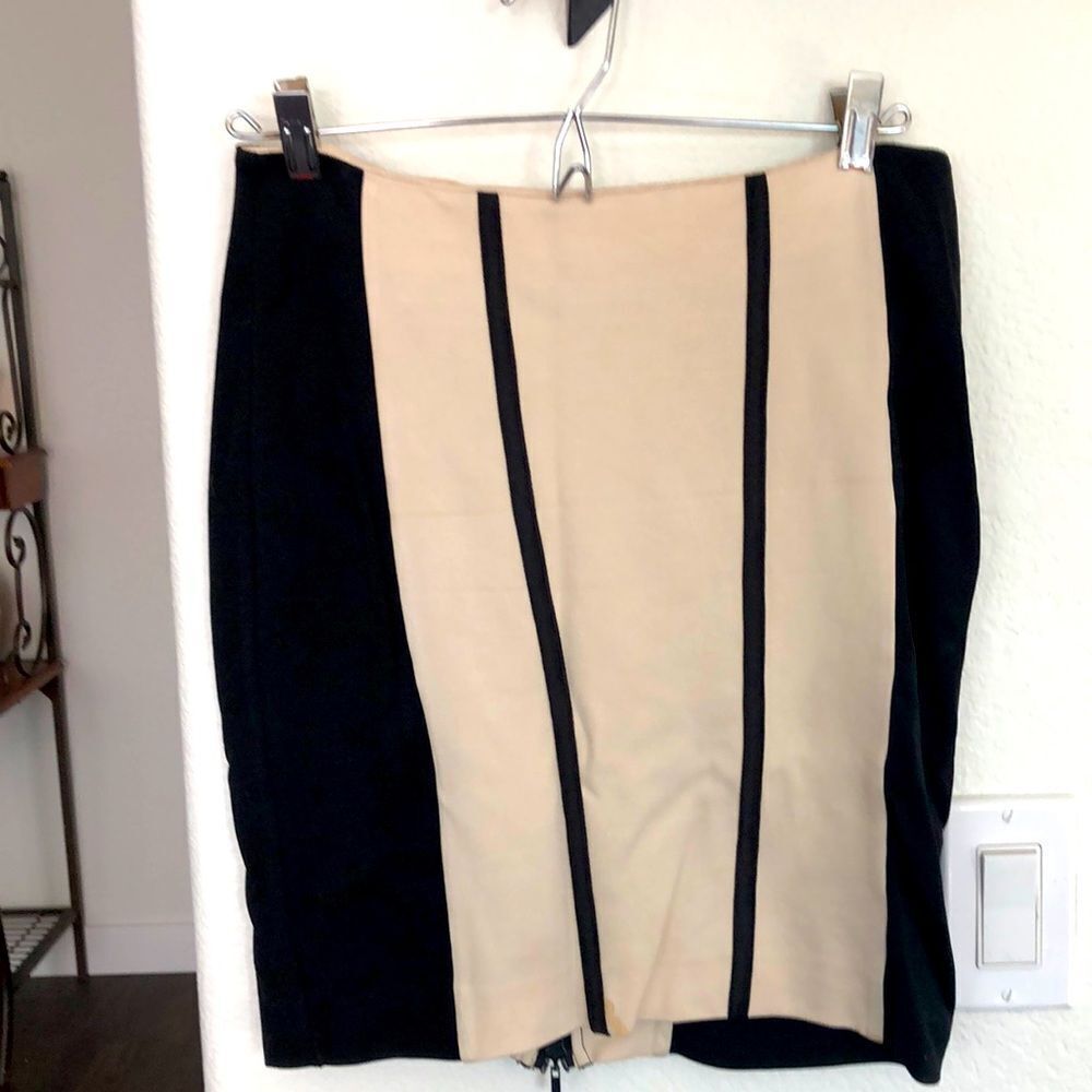 Bebe skirt